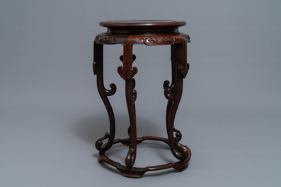 A Chinese wooden stand, 19/20th C.