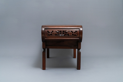 A low Chinese marble-inlaid wooden rectangular table with rounded corners, 19/20th C.