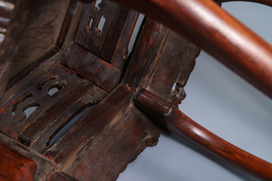 A pair of Chinese Ming-style wooden stands, 18/19th C.