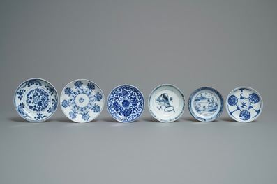 A varied collection of mostly blue and white Chinese porcelain, Ming and later