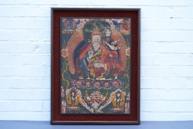 Un thangka &agrave; d&eacute;cor de Padmasambhava ou Guru Rinpoche, Tibet, 18&egrave;me