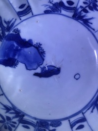 A Chinese blue and white kraak porcelain 'crow' cup, Wanli