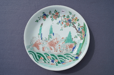 A Chinese famille verte 'carps' charger, Kangxi