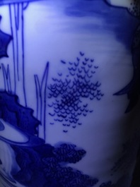 A Chinese blue and white sleeve vase with figural design all-round, Transitional period