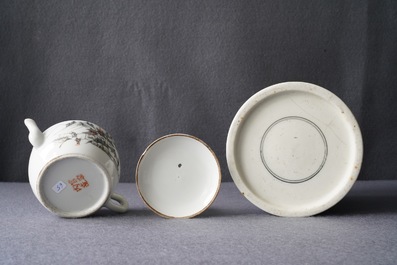 Four pieces of Chinese famille rose and grisaille porcelain, 19/20th C.