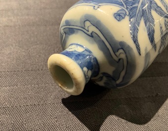 Three Chinese blue, white and underglaze red snuff bottles, Yongzheng marks, 18/19th C.