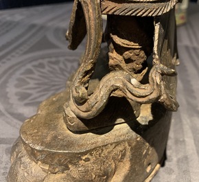 Une figure de Weituo en bronze laqu&eacute; et dor&eacute;, Chine, Ming