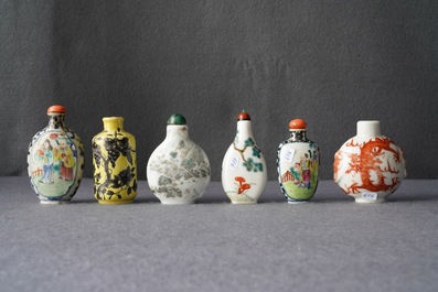 Twelve Chinese famille rose and verte porcelain snuff bottles, 19/20th C.