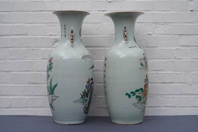 Two Chinese famille rose vases with figural design, 19/20th C.