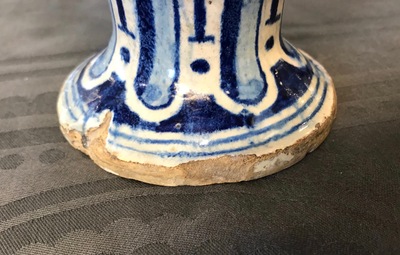 A blue and white Antwerp maiolica wet drug jar, 2nd half 16th C.