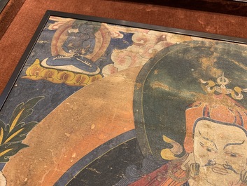 Un thangka &agrave; d&eacute;cor de Padmasambhava ou Guru Rinpoche, Tibet, 18&egrave;me