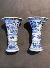 Six paires de vases miniatures en porcelaine de Chine bleu et blanc, Kangxi