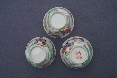 Une th&eacute;i&egrave;re, six soucoupes et trois tasses en porcelaine de Chine famille rose, Yongzheng/Qianlong