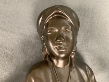 Une paire de bustes en bronze, Chine, R&eacute;volution Culturelle, 3&egrave;me quart du 20&egrave;me