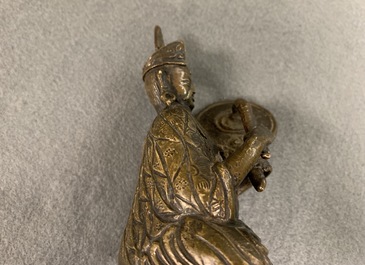 Cinq objets votives bouddhistes en bronze, Tibet et N&eacute;pal, 18/19&egrave;me