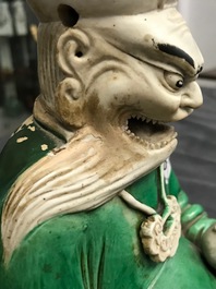 Un mod&egrave;le de Yanluo en biscuit &eacute;maill&eacute; vert, Kangxi