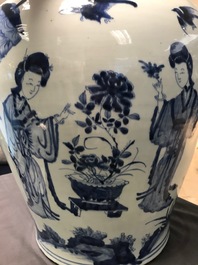 A large Chinese blue and white vase and cover, Kangxi