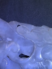 Deux pi&egrave;ces en jade sculpt&eacute; blanc et vert, Chine, 19/20&egrave;me