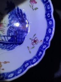 Quatre tasses, trois soucoupes et une assiette en porcelaine de Chine famille rose, Qianlong