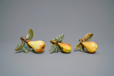 Six polychrome Dutch Delft models of apples and pears, 18th C.