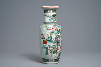 A Chinese famille verte rouleau 'warriors on horseback' vase, 19th C.