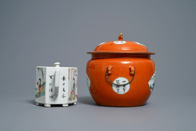 Two Chinese qianjiang cai bowls and a teapot and cover, 19/20th C.