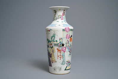 A Chinese famille rose rouleau 'court scene' vase, 19th C.