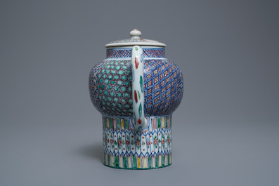 A large Chinese wucai teapot and cover, Transitional period or Kangxi