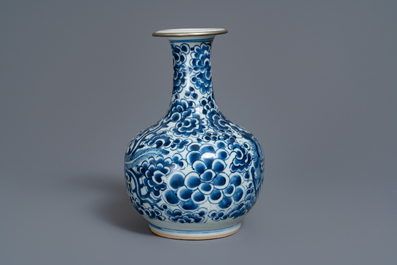 A Chinese silver-mounted blue and white Vietnamese market 'Bleu de Hue' kendi, 19th C.