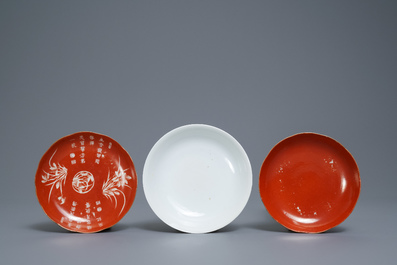 A varied collection of monochrome Chinese porcelain, 19/20th C.