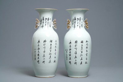 A pair of Chinese famille rose vases with travellers on a donkey, 19/20th C.
