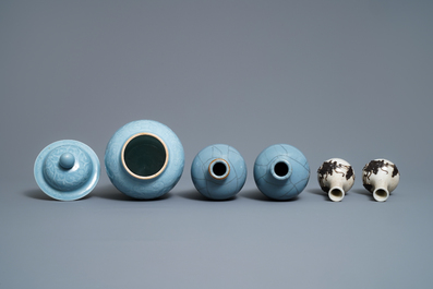 Five Chinese monochrome lavender blue and crackle-glazed vases, 19/20th C.