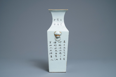 Un vase de forme carr&eacute;e en porcelaine de Chine qianjiang cai, 19/20&egrave;me