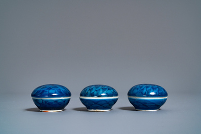 Three Chinese blue and white vases and three covered boxes, Hatcher cargo shipwreck, Transitional period