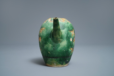 A Chinese sancai-glazed ewer with incised design, Liao (916-1125)