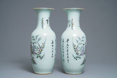 Une paire de vases en porcelaine de Chine qianjiang cai &agrave; d&eacute;cor de dames dans un jardin, 19/20&egrave;me