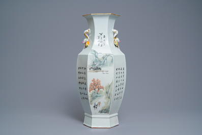 Un vase de forme hexagonale en porcelaine de Chine qianjiang cai, 19/20&egrave;me