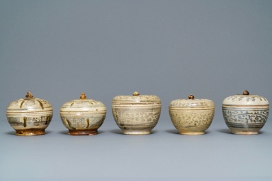 A varied collection of Thai Sawankhalok ceramics, 15th C.