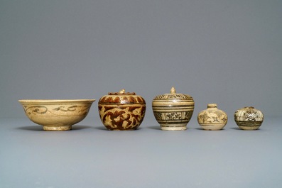 A varied collection of Thai Sawankhalok ceramics, 15th C.