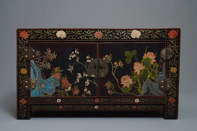 Two Chinese famille rose landscape plaques in a lacquered chest, marked Wang Yeting, 19/20th C.