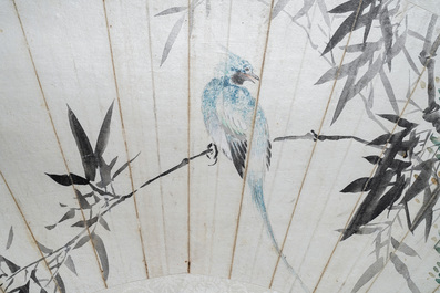 Lian Xi (1816-1884), encre et couleurs sur papier, dat&eacute; 1877: 'Une peinture d'&eacute;ventail figurant un oiseau'