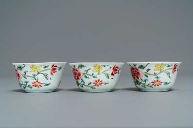 Un service &agrave; th&eacute; en porcelaine de Chine famille rose, Qianlong