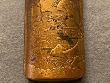 Drie Japanse lakwerk inro met netsuke en een dekseldoosje, Meiji, 19e eeuw