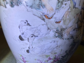 A Chinese qianjiang cai vase with figures and geese, signed Ma Qing Yun, 19/20th C.