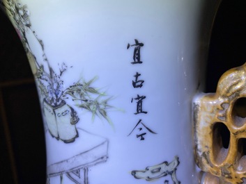 A Chinese qianjiang cai vase with figures and geese, signed Ma Qing Yun, 19/20th C.