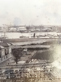 Een album met negen zilver gelatine albumine foto's, w.o. de Bund in Shanghai, gedat. 1899