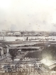 Een album met negen zilver gelatine albumine foto's, w.o. de Bund in Shanghai, gedat. 1899