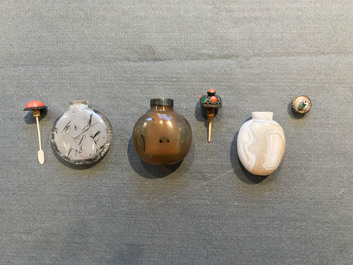 Six Chinese needle quartz and agate snuff bottles, 19/20th C.