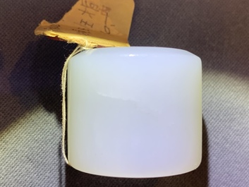 A Chinese white jade archer's ring, Qing