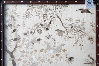 A Chinese mother-of-pearl-inlaid wooden screen with silk embroidery, 19th C.